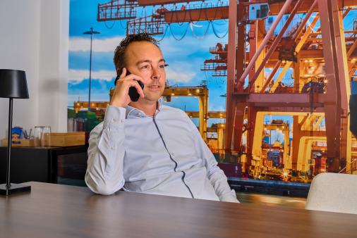 Vacature strategisch inkoper: ontwikkeling en implementatie van inkoopstrategie.